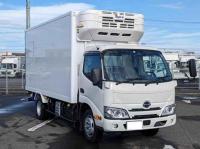 Hino Dutro 2023