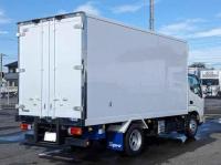 Hino Dutro 2023