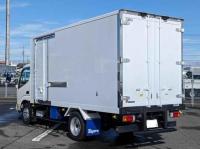Hino Dutro 2023