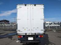 Hino Dutro 2023