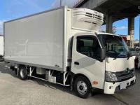 Hino Dutro 2023