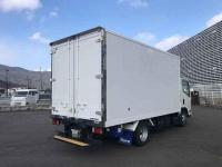 Isuzu ELF 2023