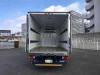 Isuzu ELF 2023