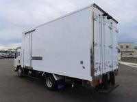 Isuzu ELF 2021