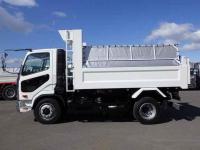 Mitsubishi FUSO FIGHTER 2024