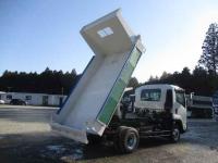 Isuzu Forward 2024