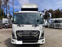 Isuzu Forward 2024