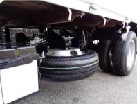 Isuzu ELF 2024