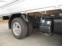 Isuzu ELF 2024