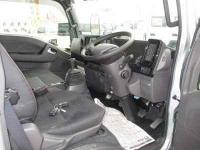 Isuzu ELF 2024