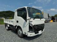 Isuzu ELF 2023