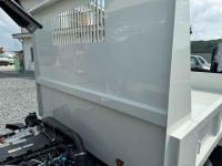 Isuzu ELF 2023