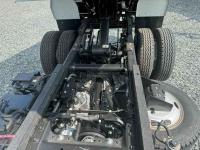 Isuzu ELF 2023