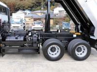 Mitsubishi SUPER GREAT 2025