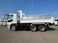 Mitsubishi SUPER GREAT 2024