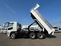 Mitsubishi SUPER GREAT 2024
