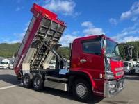 Mitsubishi SUPER GREAT 2016