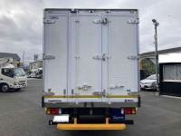 Isuzu ELF 2024