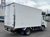 Isuzu ELF 2024