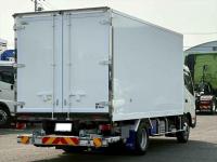 Toyota DYNA 2025