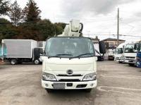 Hino Dutro 2023