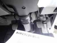 Hino Dutro 2024