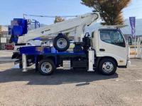 Hino Dutro 2024