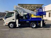 Hino Dutro 2024