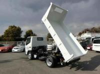 Mitsubishi Canter 2025