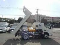 Mitsubishi Canter 2025