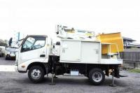 Hino Dutro 2016