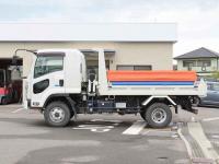 Isuzu Forward 2023