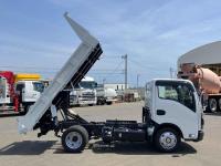 Isuzu ELF 2024