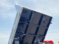 Isuzu ELF 2024