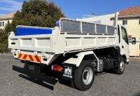 Hino Dutro 2024