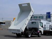 Mitsubishi Canter 2025