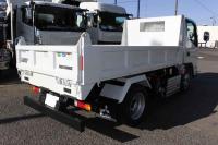 Mitsubishi Canter 2025
