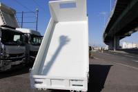 Mitsubishi Canter 2025