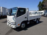 Toyota DYNA 2025