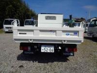 Toyota DYNA 2025