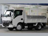 Isuzu ELF 2025