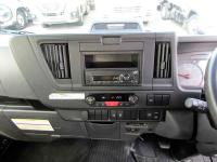 Isuzu ELF 2023