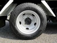 Isuzu ELF 2023