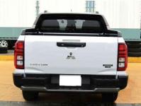 Mitsubishi TRITON 2024