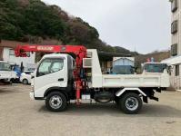 Hino Dutro 2004