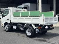 Hino Dutro 2023