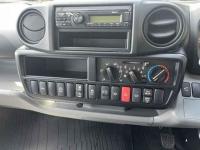 Hino Dutro 2023