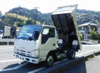 Isuzu ELF 2011