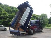 Isuzu Forward 2024