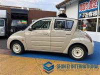 Toyota WILL VI 2000